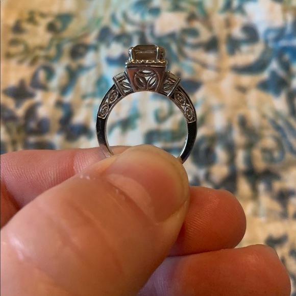 Beautiful one of a kind engagement ring found at an estate sale - Picture 2 of 5